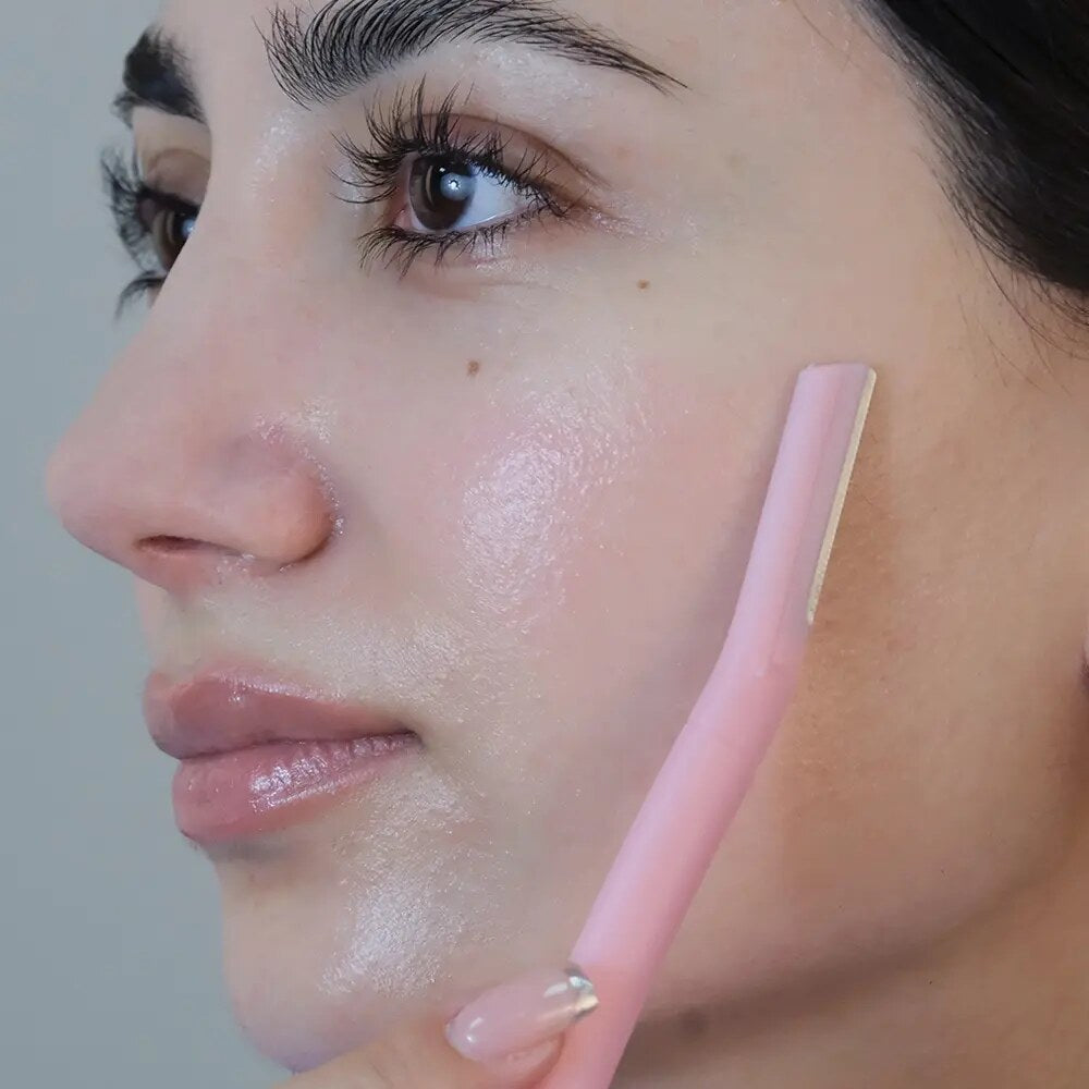 Instantly Reveal Invisible Facial Hair for Flawless Dermaplaning & Smooth Skin