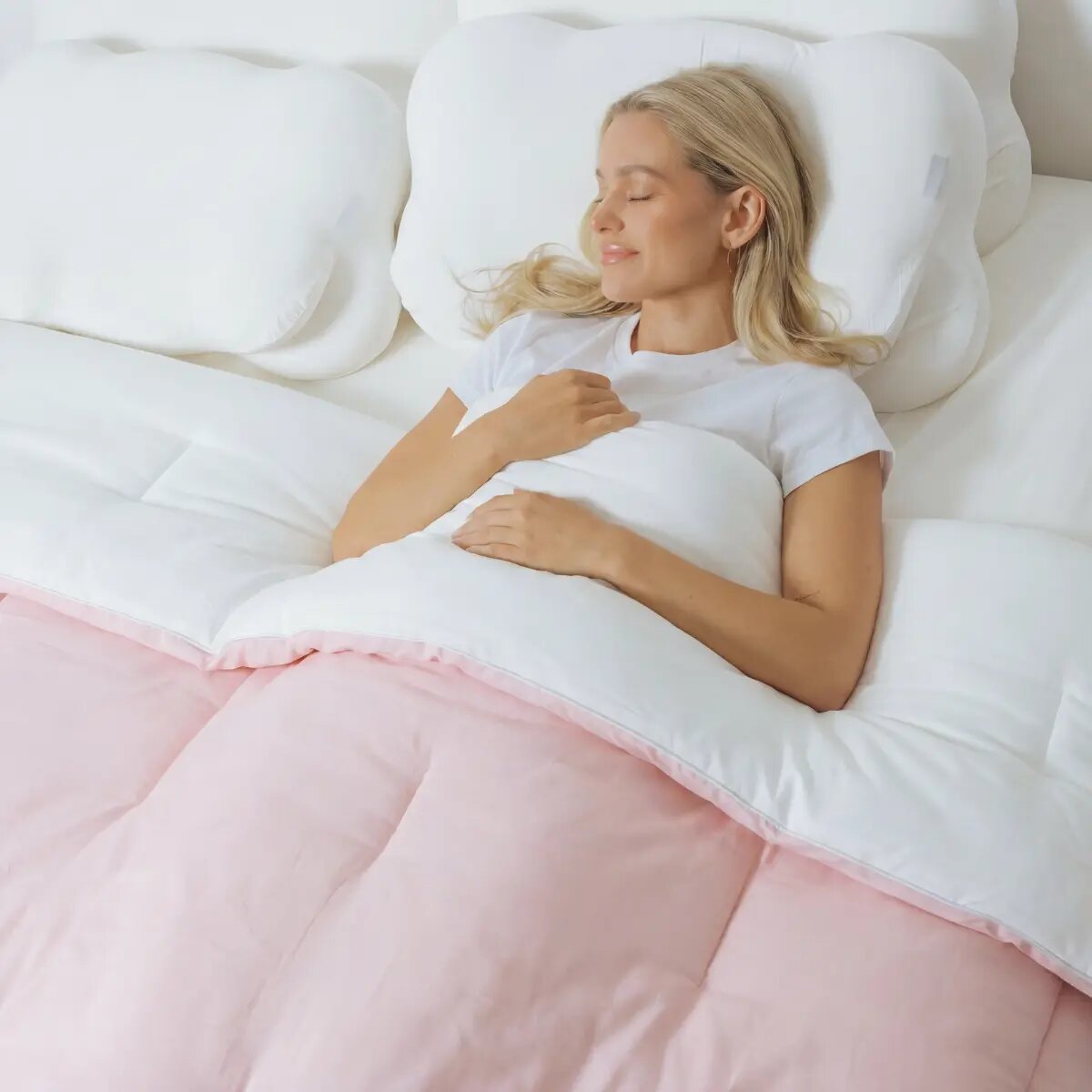 Ultra-Soft Temperature-Balancing Marshmallow Comforter